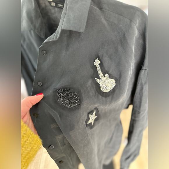 Zara button down shirt with embroidered details - Picture 8 of 8
